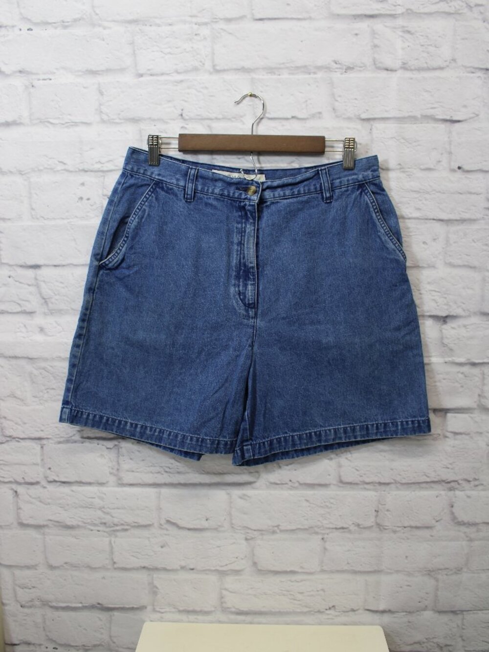 Sonoma 12 Medium Wash Denim Blue 100% Cotton Boxy Jean Shorts Summer Casual